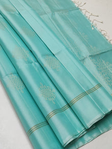  VINU KOLAM Pastel Blue